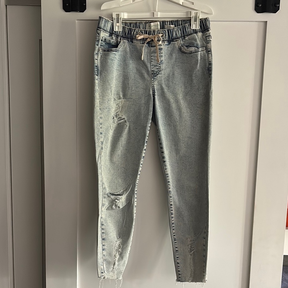 Celebrity Pink Light Blue Distressed Jeggings